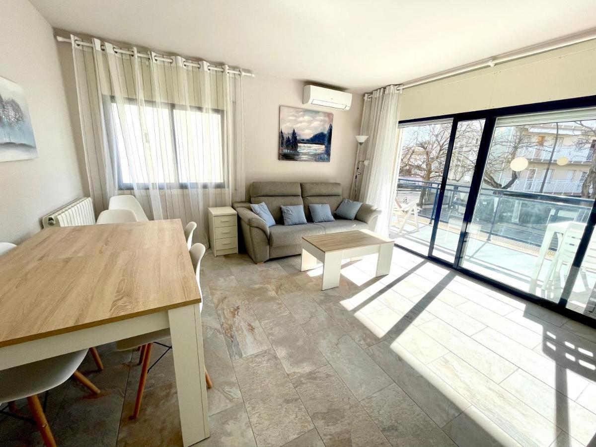 Maria Voramar Apartment กัมบริลส์ ภายนอก รูปภาพ