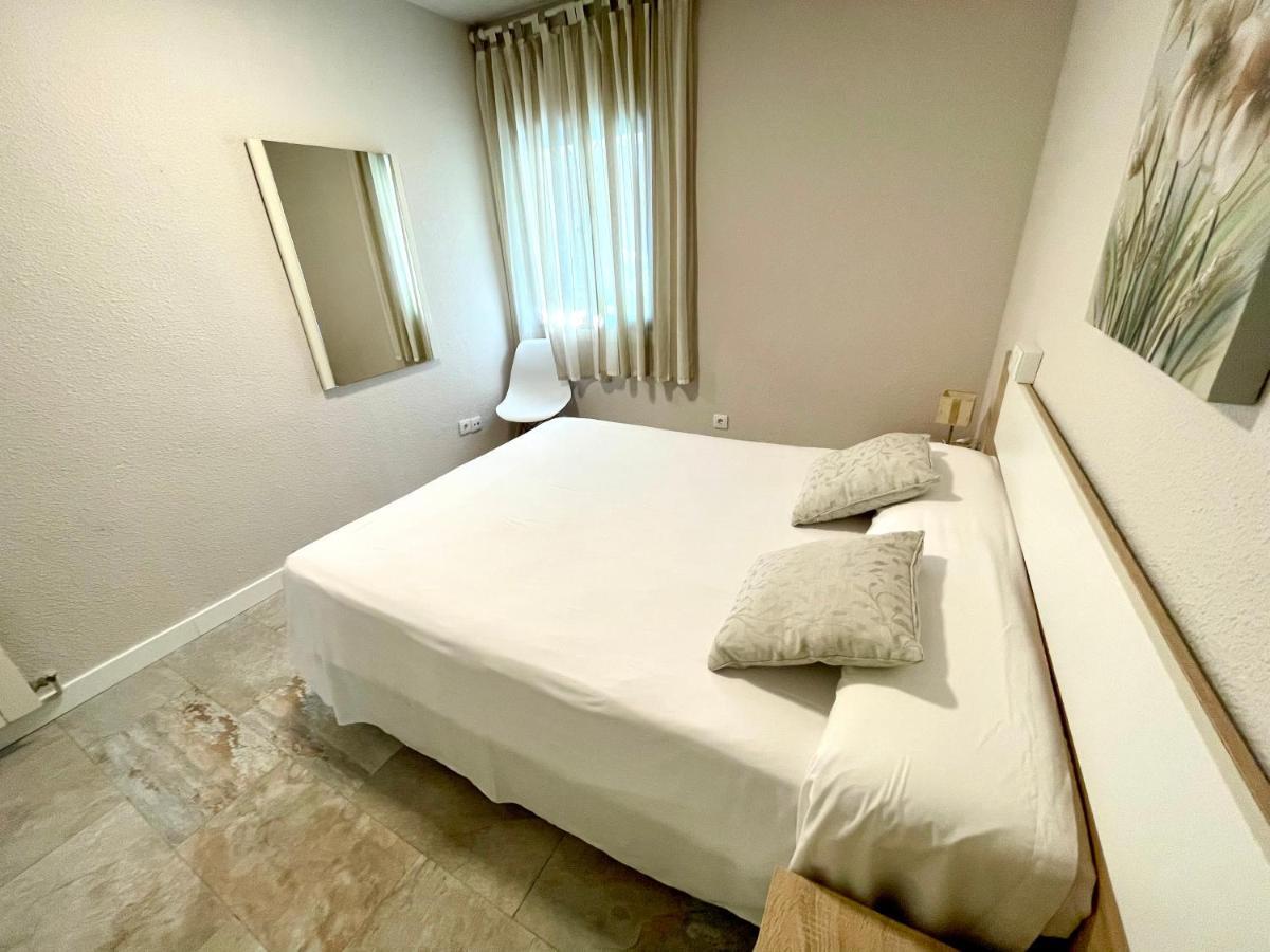 Maria Voramar Apartment กัมบริลส์ ภายนอก รูปภาพ